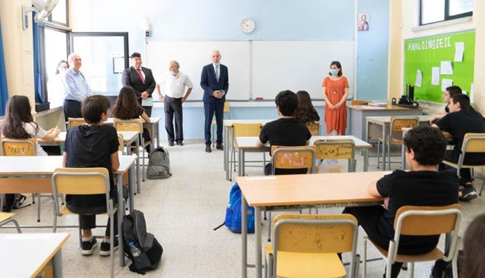 Προδρόμου: Η προσέλευση στα σχολεία είναι αθρόα, είναι πολύ λίγα τα παιδιά που λείπουν